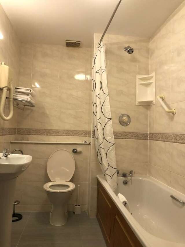 Гостевой дом Harveys Guest House Дублин-13