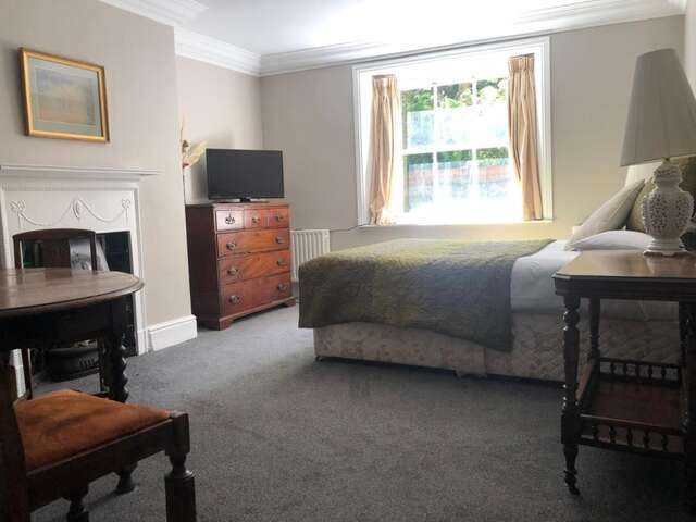 Гостевой дом Harveys Guest House Дублин-18